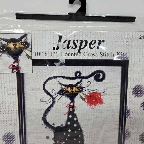 Design Works Craft Jasper the Cat Counted Cross Stitch Kit 10x14 Red Beaded Rose - Picture 2 of 7